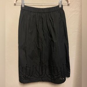 NWT 🏷️ Gap Black A-Line Skirt - size xsmall